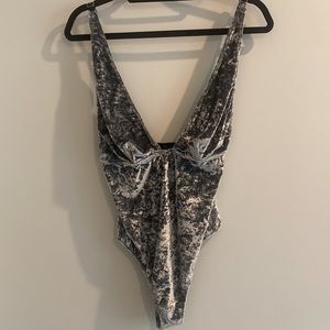 FLEUR DU MAL Gray Velvet Bodysuit size Large